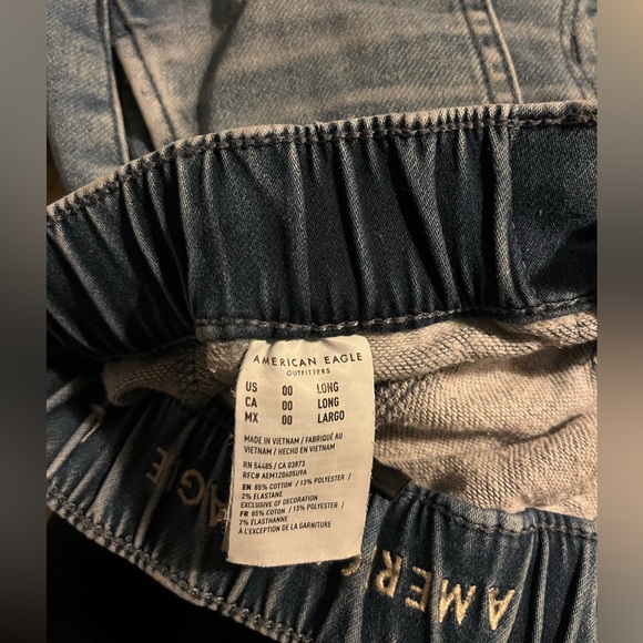 American Eagle jeans. Size 00. - Picture 3 of 5